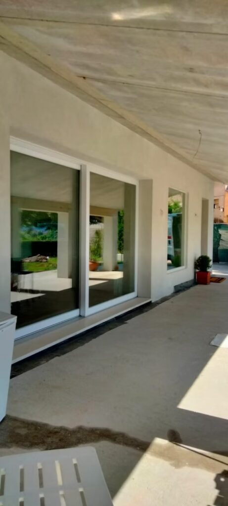 Alzante scorrevole alluminio Rosaserramenti Vicenza - Efficienza energetica elevatissima e sicurezza allo scasso