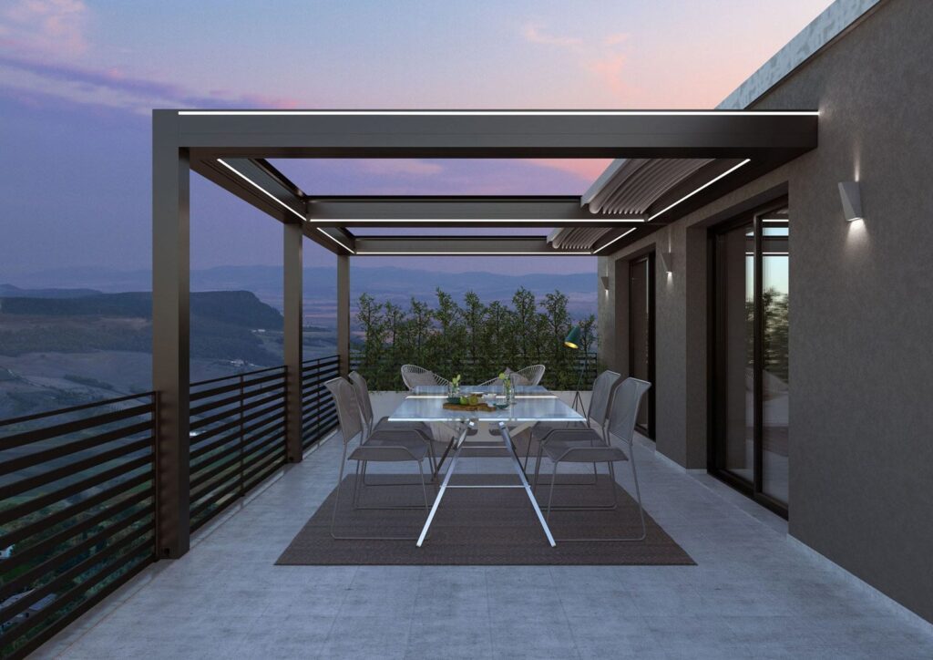 Pergola con telo scorrevole su terrazza